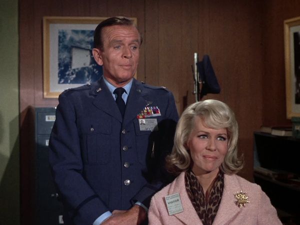 I Dream Of Jeannie - Divorcio, estilo genio