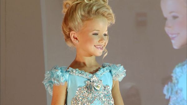 Little Miss Perfect - SHELBY vs. HADLIE