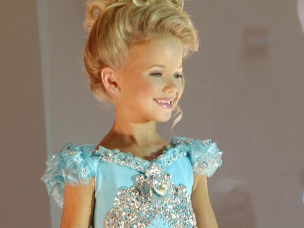 Little Miss Perfect - SHELBY vs. HADLIE