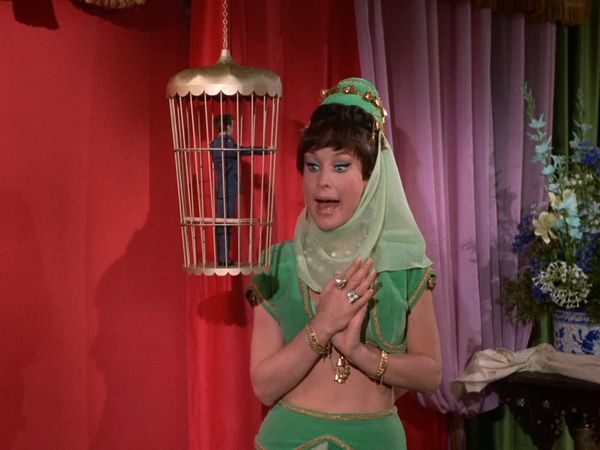 I Dream Of Jeannie - Genio, Genio, Quien tiene al Genio? - Parte III