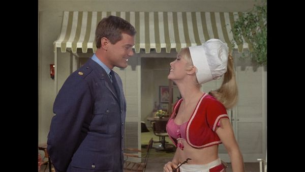 I Dream Of Jeannie - Por favor no alimentes a los astronautas
