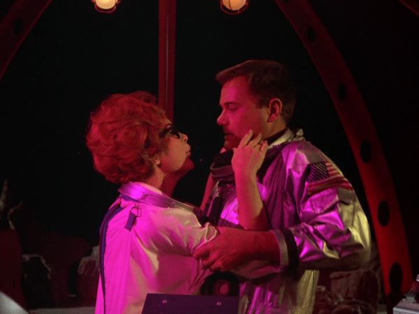I Dream Of Jeannie - Operación: primera pareja en la luna
