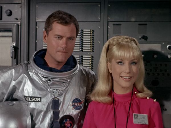 I Dream Of Jeannie - Todo el mundo es una estrella de cine