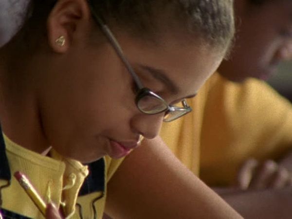 Degrassi: la nueva generación - Las lágrimas no bastan, Parte. 1