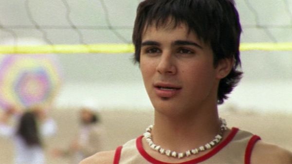 Degrassi: la nueva generación - Orgullo, Pt. 1