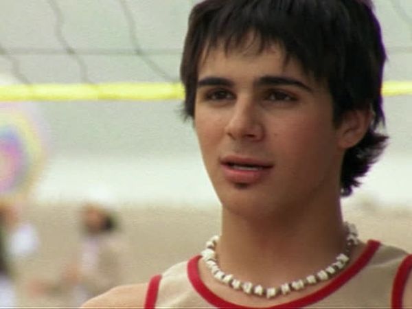 Degrassi: la nueva generación - Orgullo, Pt. 1