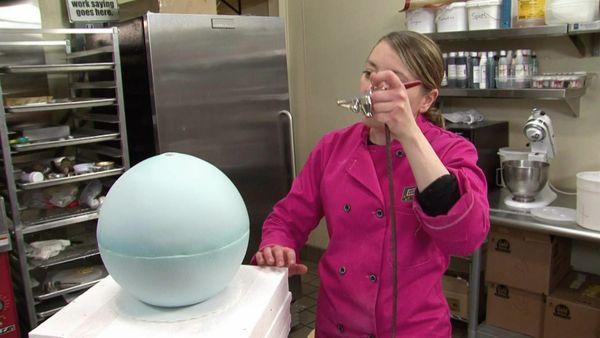 Amazing Wedding Cakes - Globe, Jewels and Opposites cakes