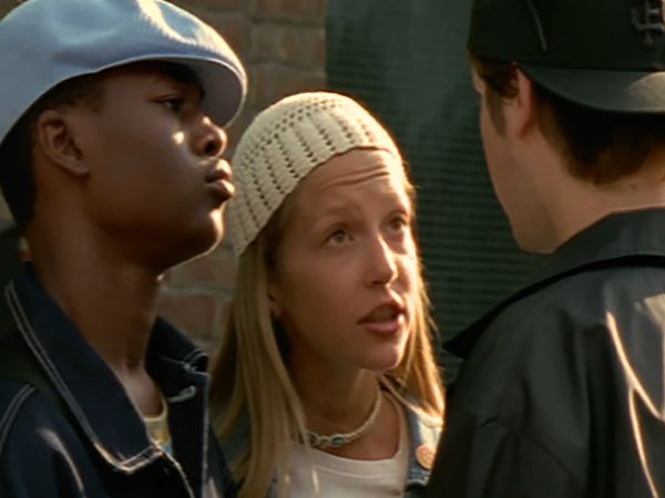Degrassi: la nueva generación - Este hombre encantador