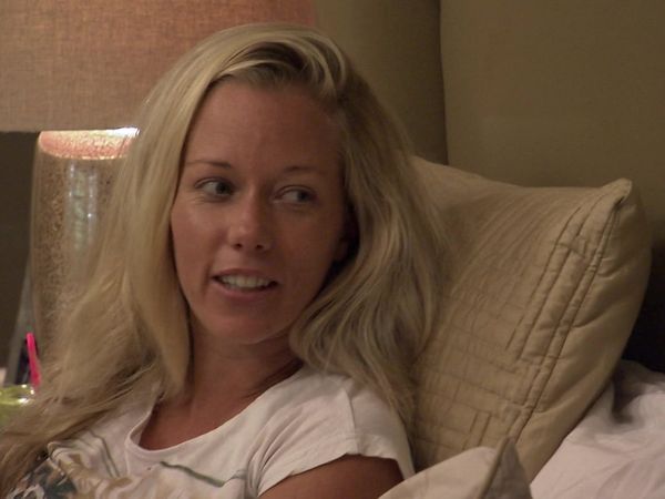Kendra On Top - The Confidence Game