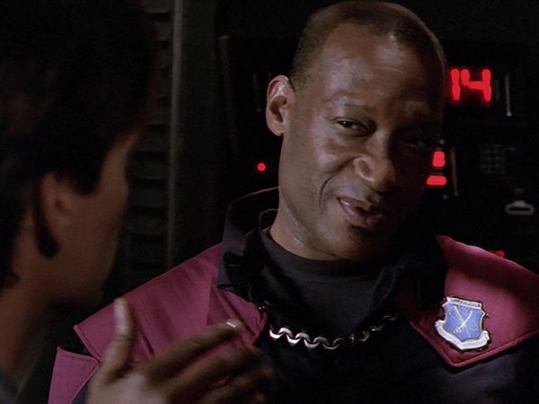 Gene Roddenberry's Andromeda - The Lone and Level Sands