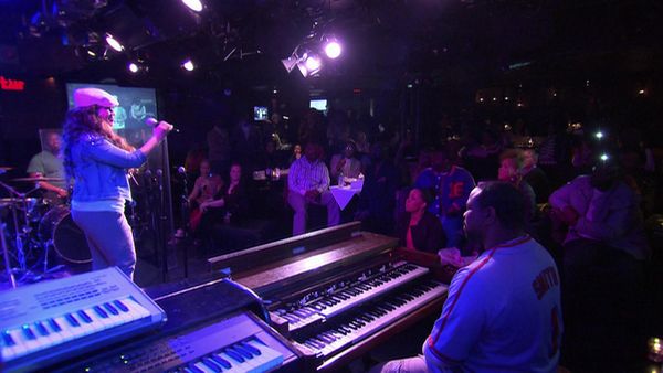 Mary Mary - Performing In Pain