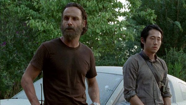 The Walking Dead en español - Lo que Pasó y lo que Está Sucediendo