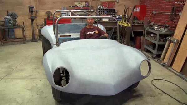 Full Custom Garage - Dune Buggy