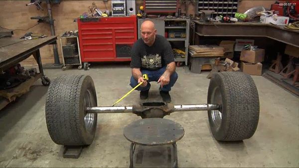 Full Custom Garage - Chopper Trike