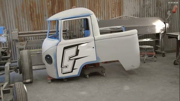 Full Custom Garage - Cartoon Hot Rod Part 1