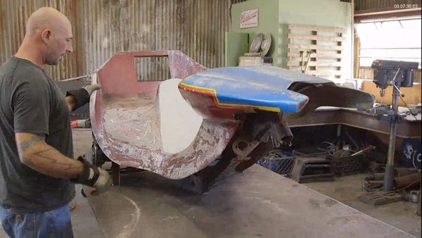 Full Custom Garage - Three Wheelin'