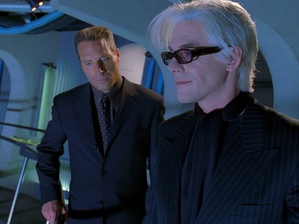 Mutant X - The Shock of the New (Pilot)