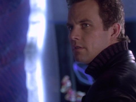 Earth: Final Conflict - Defector