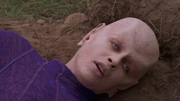 Earth: Final Conflict - Keep Your Enemies Closer