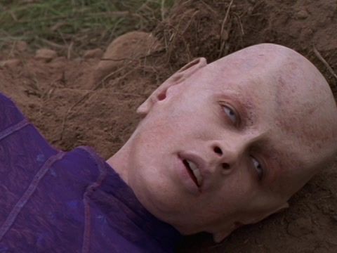 Earth: Final Conflict - Keep Your Enemies Closer