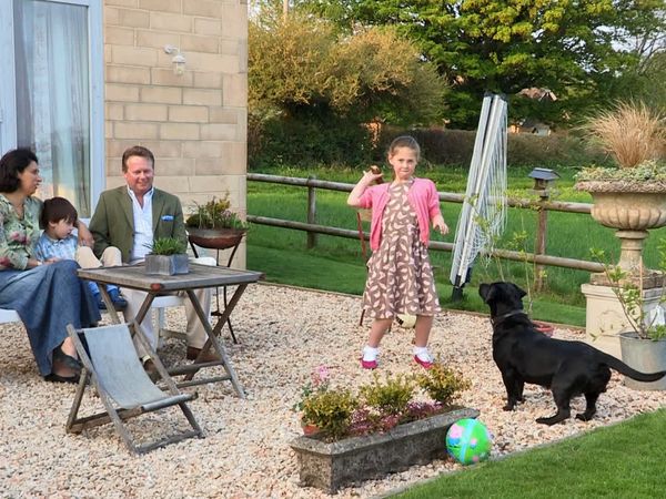 Secret Dealers - Episode 30