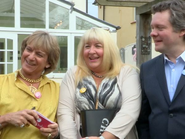 Secret Dealers - Episode 18