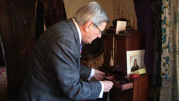 Secret Dealers - Episode 14