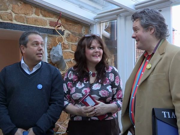 Secret Dealers - Episode 11