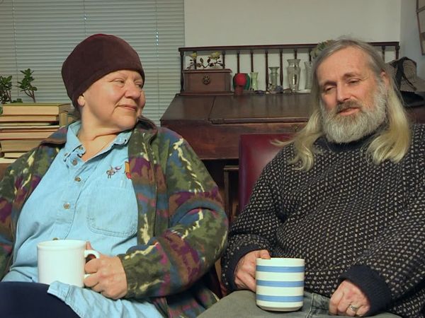 Secret Dealers - Episode 10