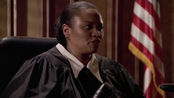 Earth: Final Conflict - Law & Order