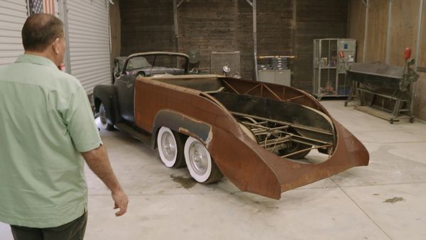 Full Custom Garage - Cruiseliner Part 1