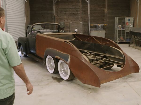 Full Custom Garage - Cruiseliner Part 1