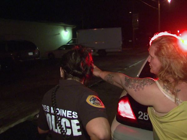 COPS - Cops Lady Bit My Finger