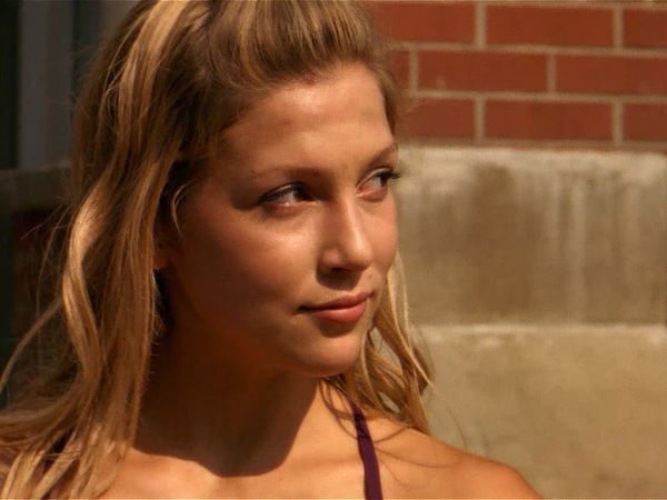 Degrassi: la nueva generación - Con la boca cerrada, Pt. 1