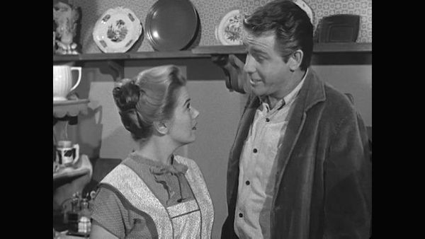 The Real McCoys - The Girls at Mom's Place