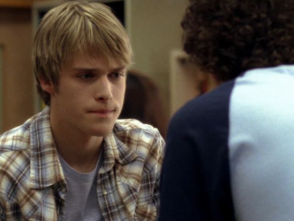 Degrassi: The Next Generation - Sola en la oscuridad, Pt. 2