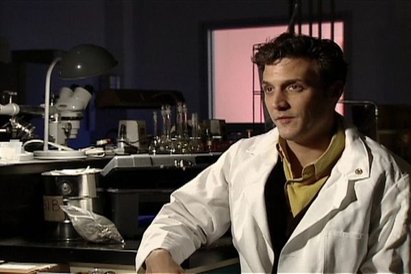 The New Detectives - Fusible Corto