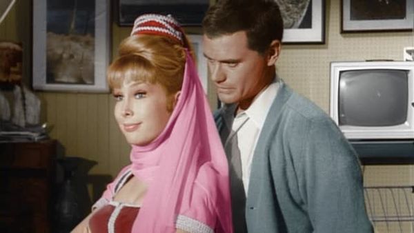 I Dream Of Jeannie - ¿Qué fue de Baby Custer?