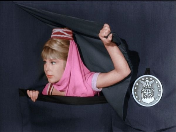 I Dream Of Jeannie - ¿Alguien ha visto a Jeannie?