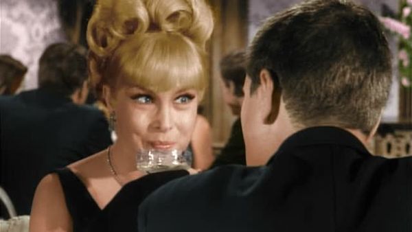 I Dream Of Jeannie - ¿A dónde fuiste tú?