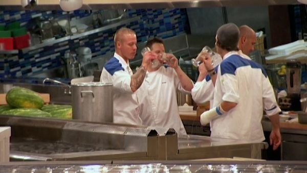 Hell's Kitchen (Censored) - 9 Chefs Compete