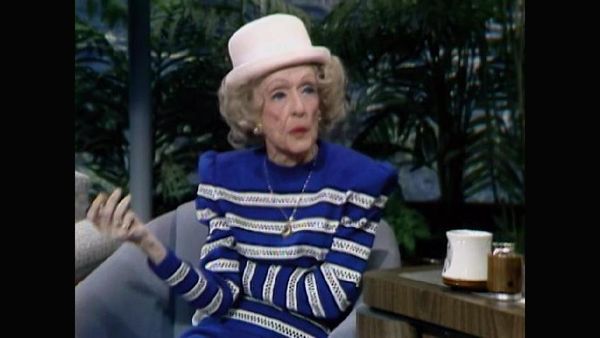 The Johnny Carson Show - Hollywood Icons Of The '50s - Bette Davis (1/7/88)