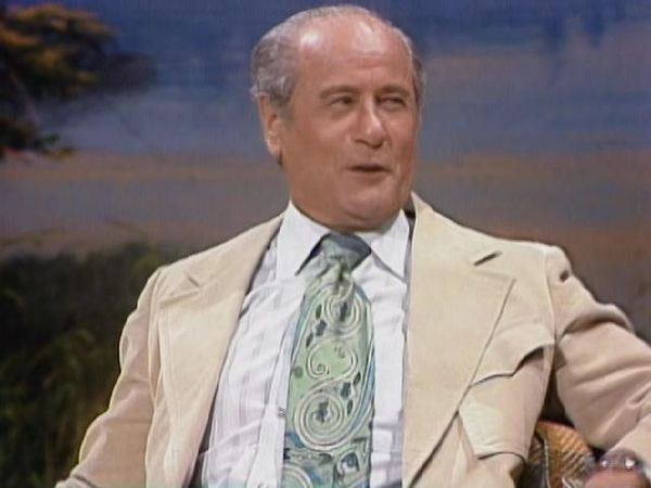 The Johnny Carson Show - Hollywood Icons Of The '60s - Eli Wallach (9/1/77)