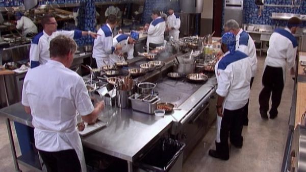 Hell's Kitchen (Censored) - 17 Chefs Compete