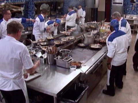 Hell's Kitchen (Censored) - 17 Chefs Compete