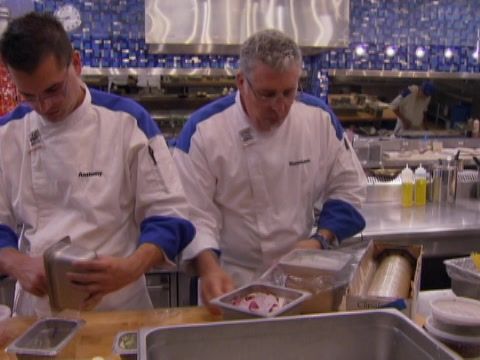 Hell's Kitchen (Censored) - 15 Chefs Compete