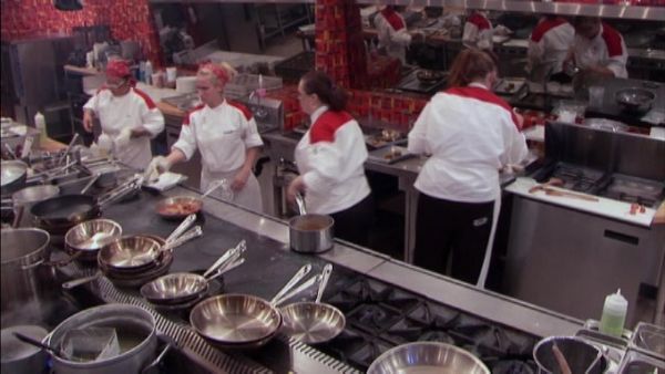 Hell's Kitchen (Censored) - 15 Chefs Compete
