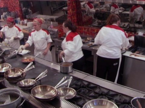 Hell's Kitchen (Censored) - 15 Chefs Compete