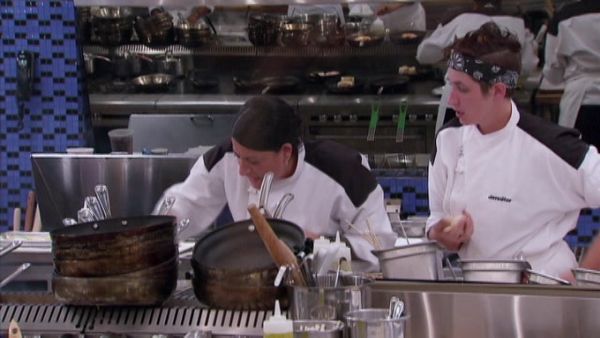 Hell's Kitchen (Censored) - 5 Chefs Compete