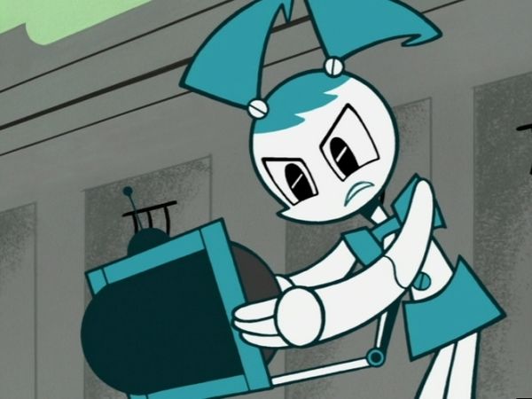 La Robot Adolescente - El ataque del desadaptado enamorado / Una fortaleza particular